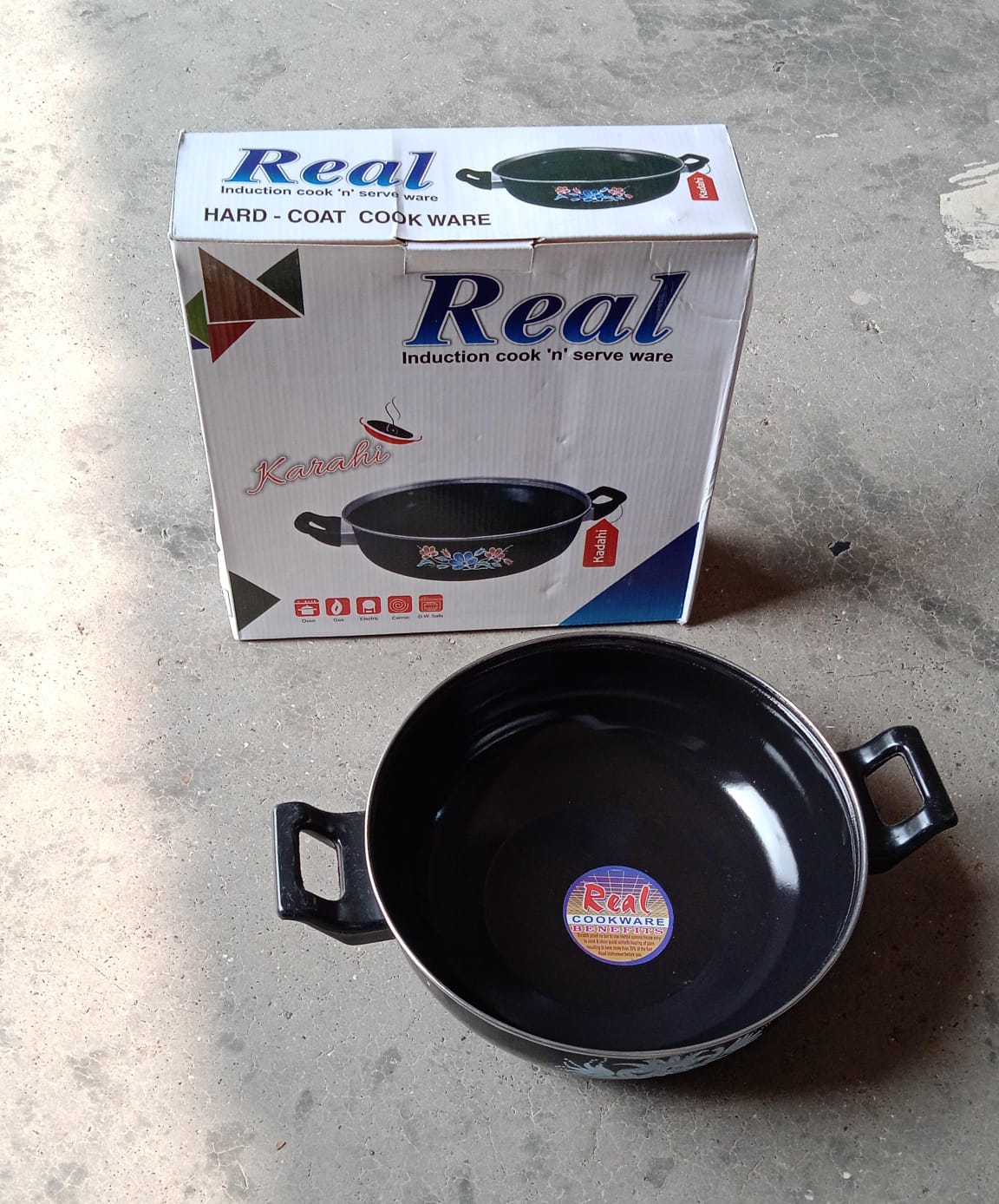 Heavy duty traditional small cast iron kadai for Indian stove cooking