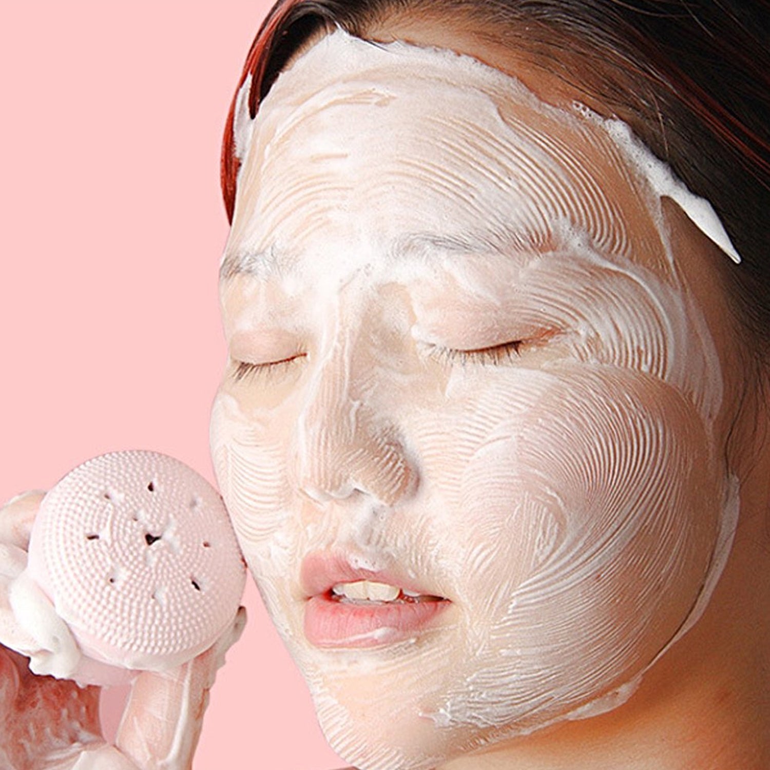 Soft bristles of the silicone facial cleansing brush providing gentle exfoliation.