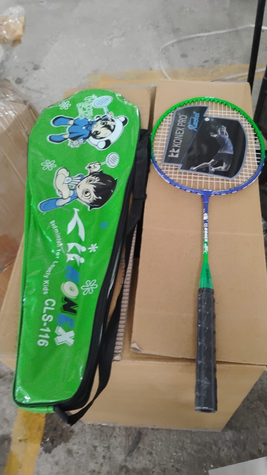 Sporty kids badminton rackets perfect for beginners in outdoor play