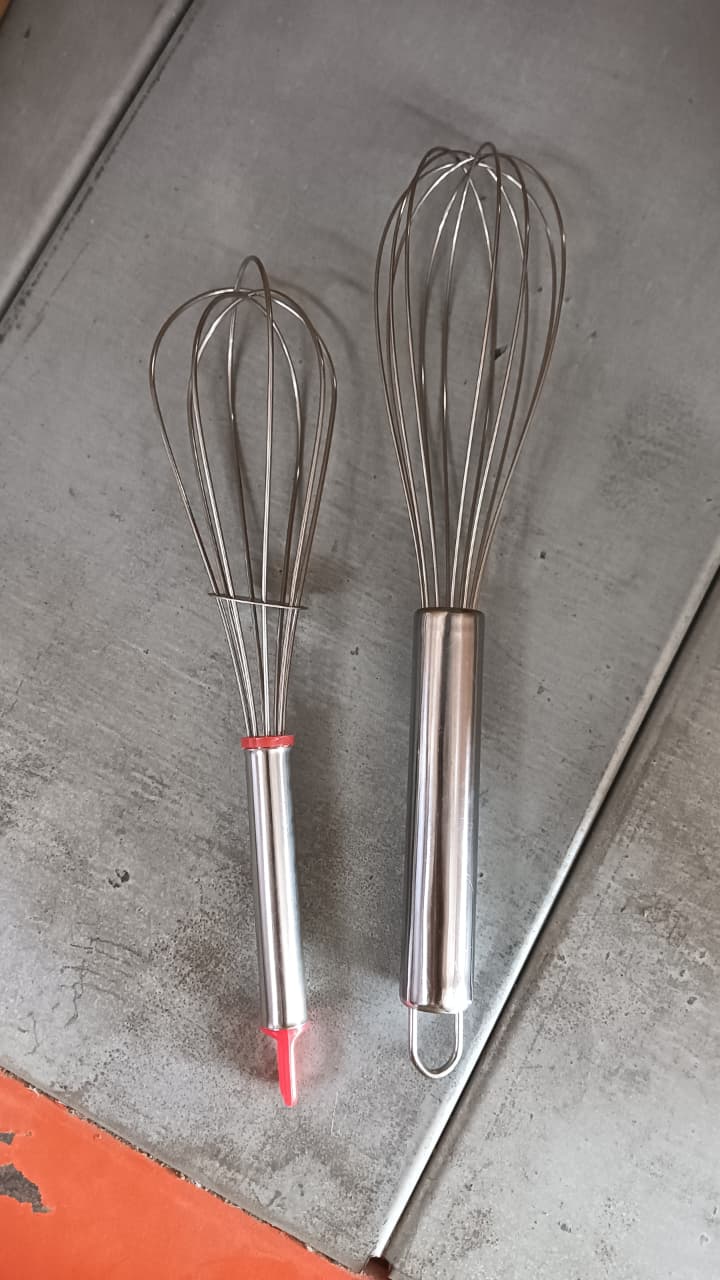 Stainless steel balloon whisk for mixing sauces and batter smoothly
