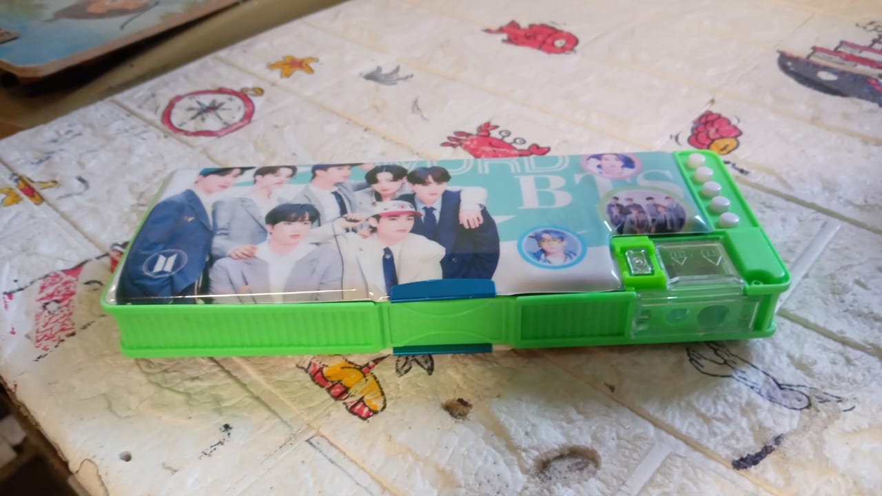 Compact and portable cartoon pencil case, designed for easy carrying to school.