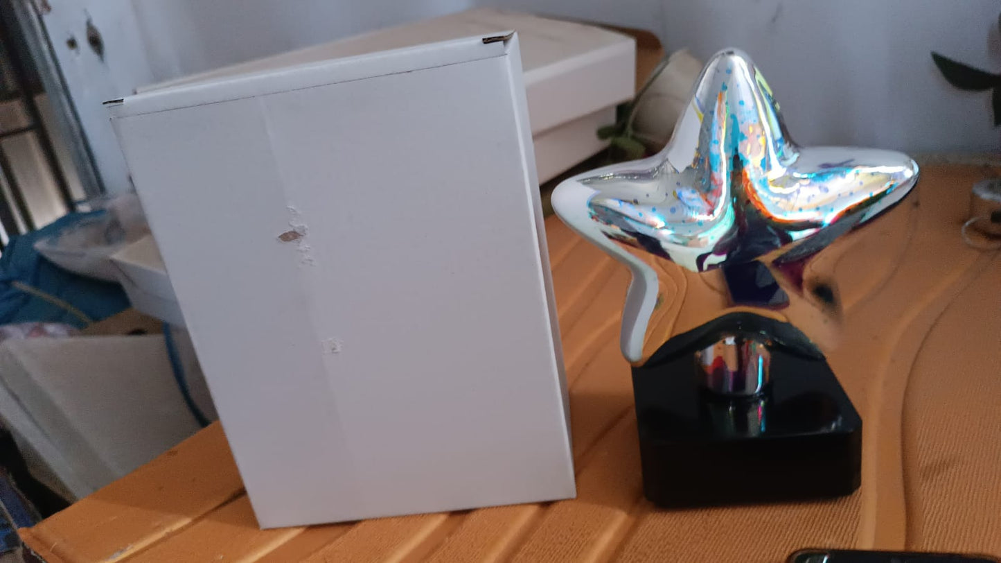 Modern star shaped LED night lamp with reflective finish for home décor