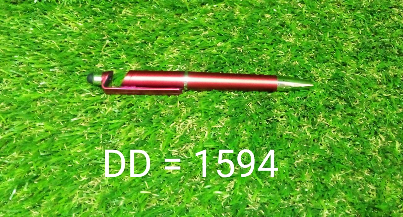 Complete view of the 3-in-1 stylus pen, showcasing all its innovative features.