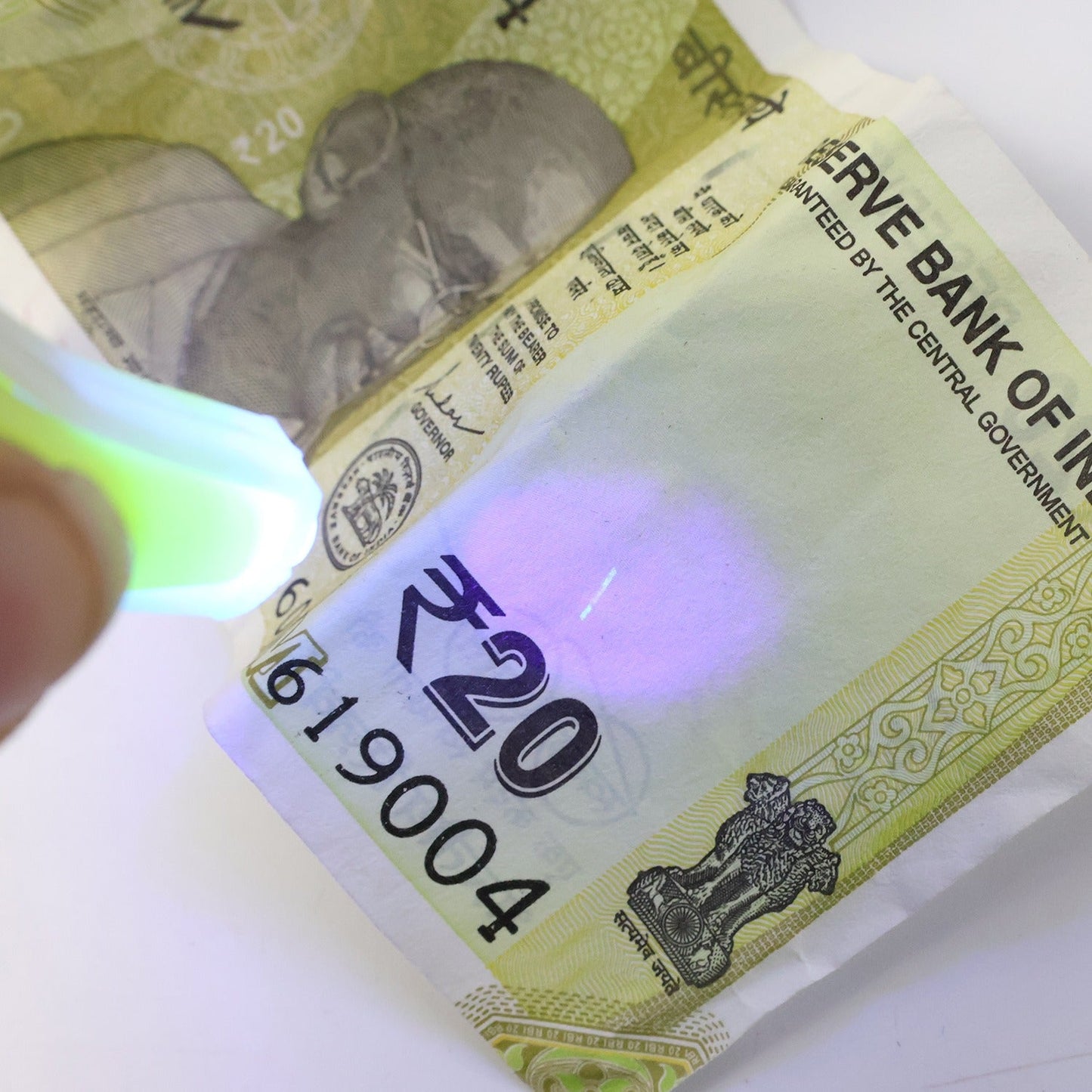 Mini LED blue light keychain torch for everyday carry and outdoor use