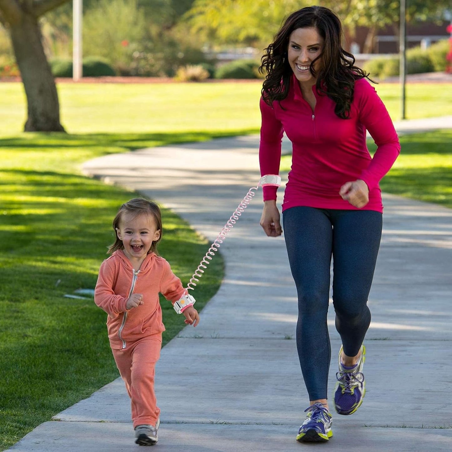 Soft wristbands on kids safety leash for toddlers