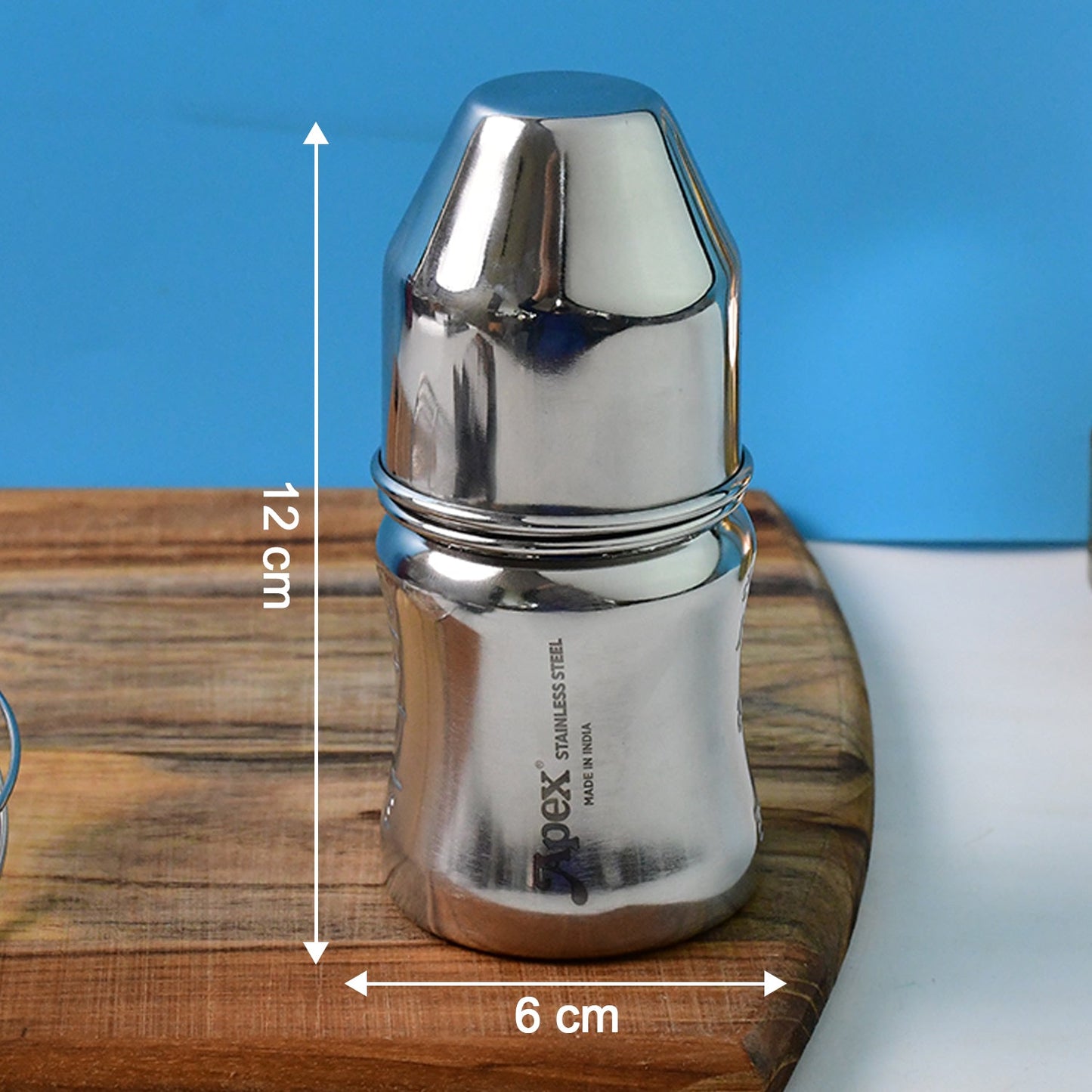 Durable stainless steel infant feeding bottle safe for warm and cold liquids