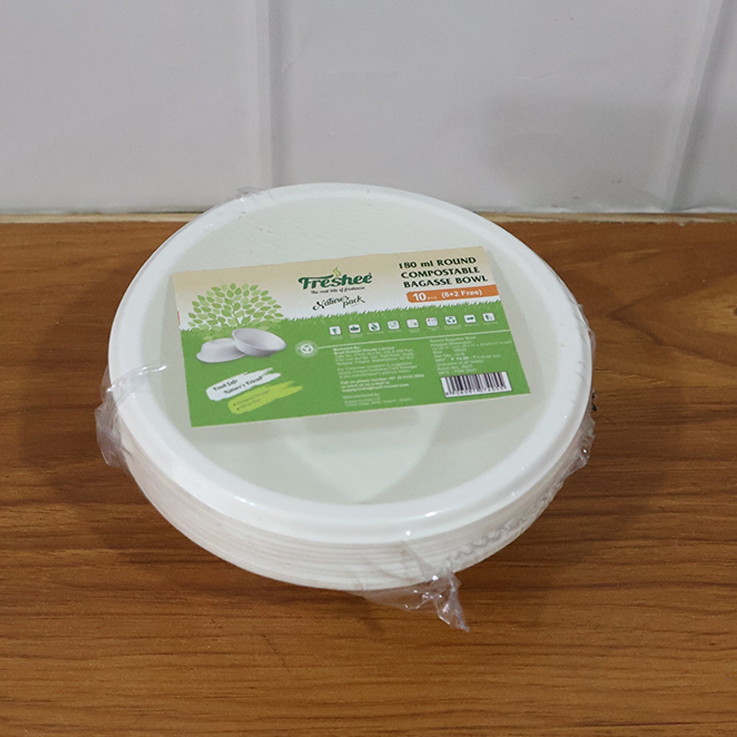 Eco-friendly disposable sugarcane fiber bowl in natural color