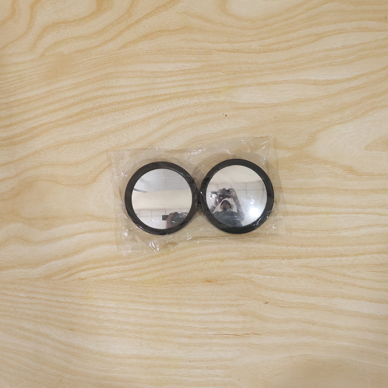 Car with installed 360¡ adjustable blind spot mirrors