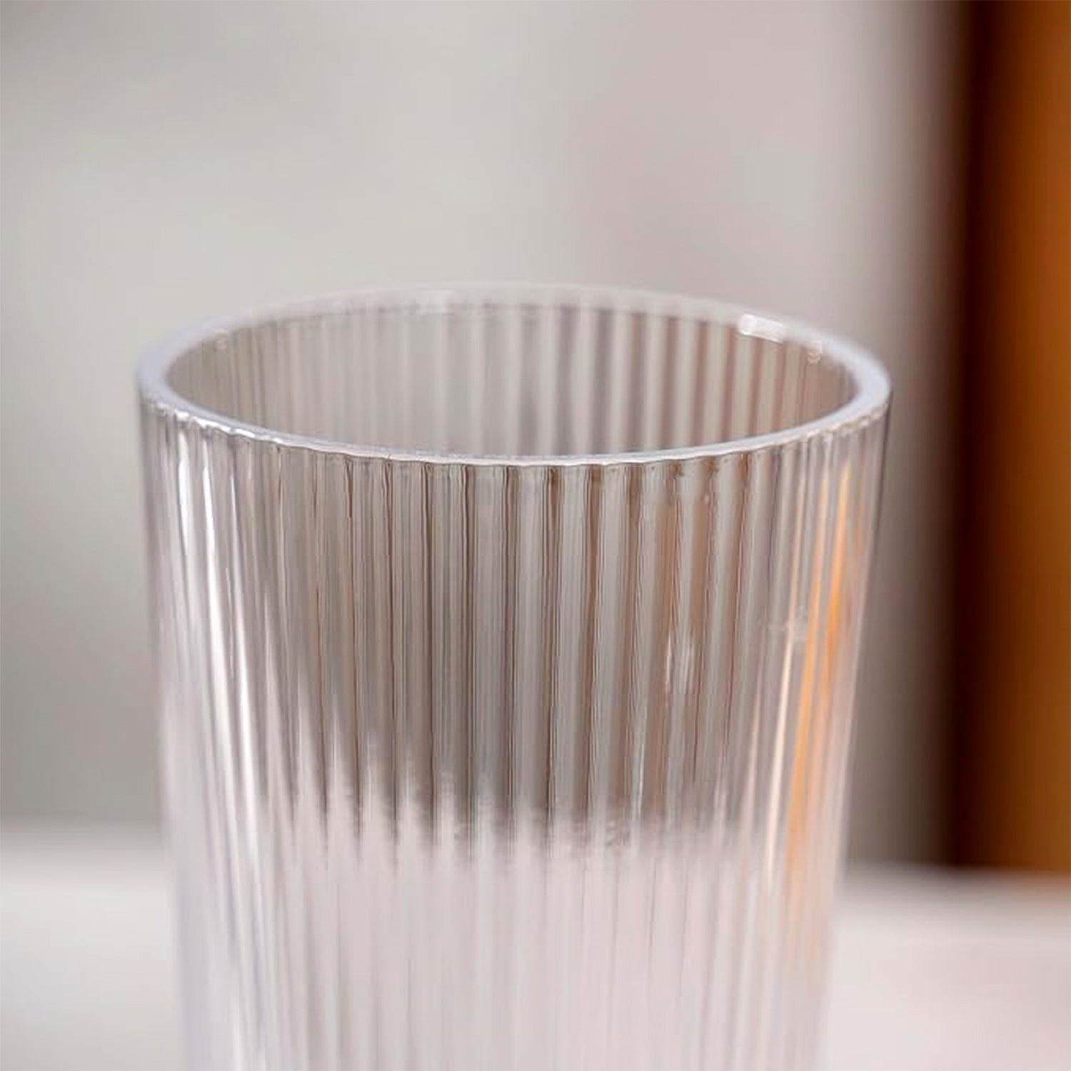 Close up of ribbed pattern on Supermom Casa Plastic Glass