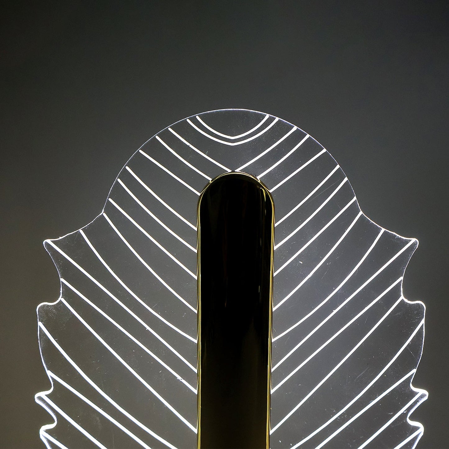 Modern leaf shape crystal lamp for home decor and ambient lighting