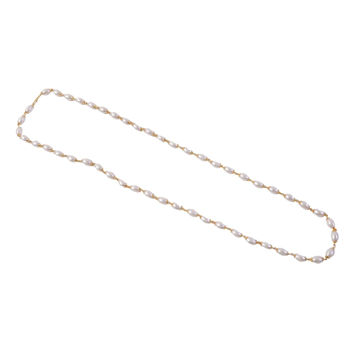 Traditional style pearl necklace with gold-tone links