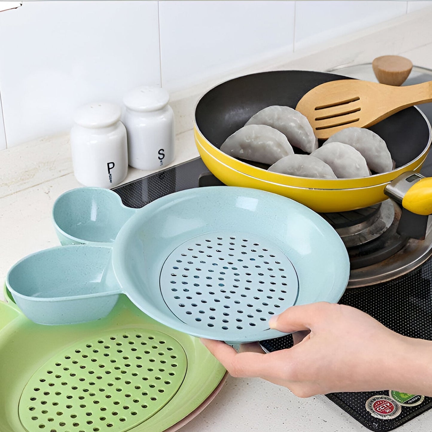 Snack serving plate with sauce compartments and perforated centre