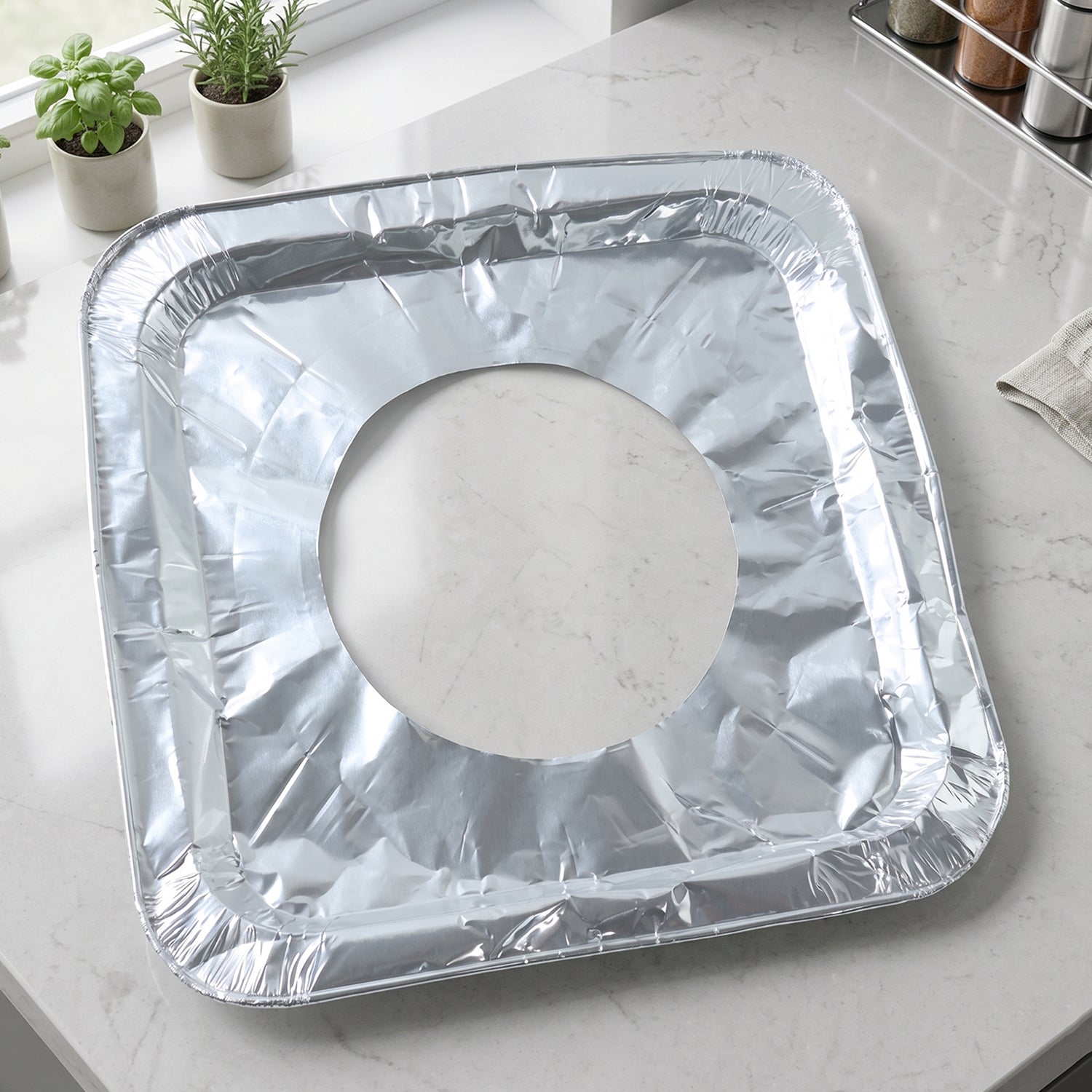 Aluminium gas stove protector cover on burner to keep it clean