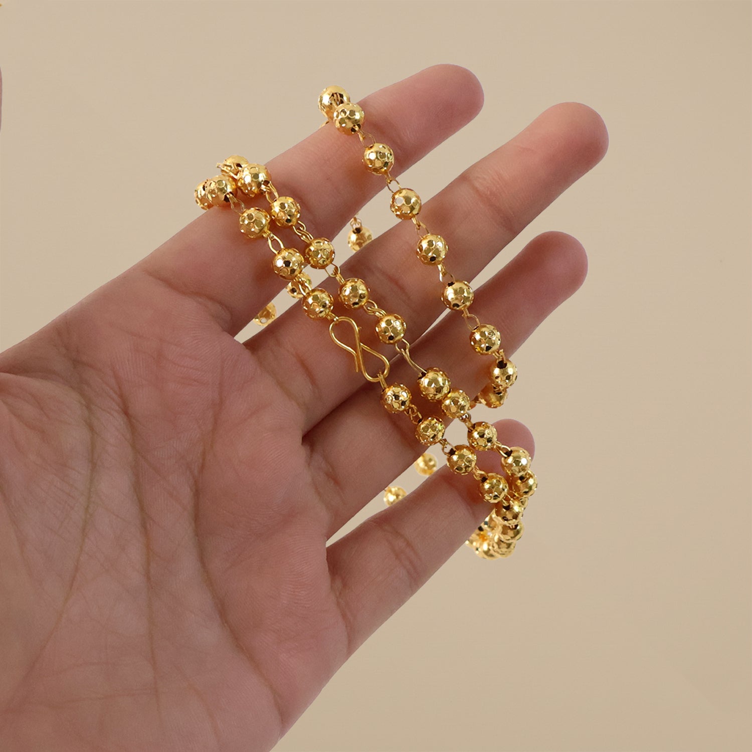 Gold tone beaded necklace gift option for women and girls