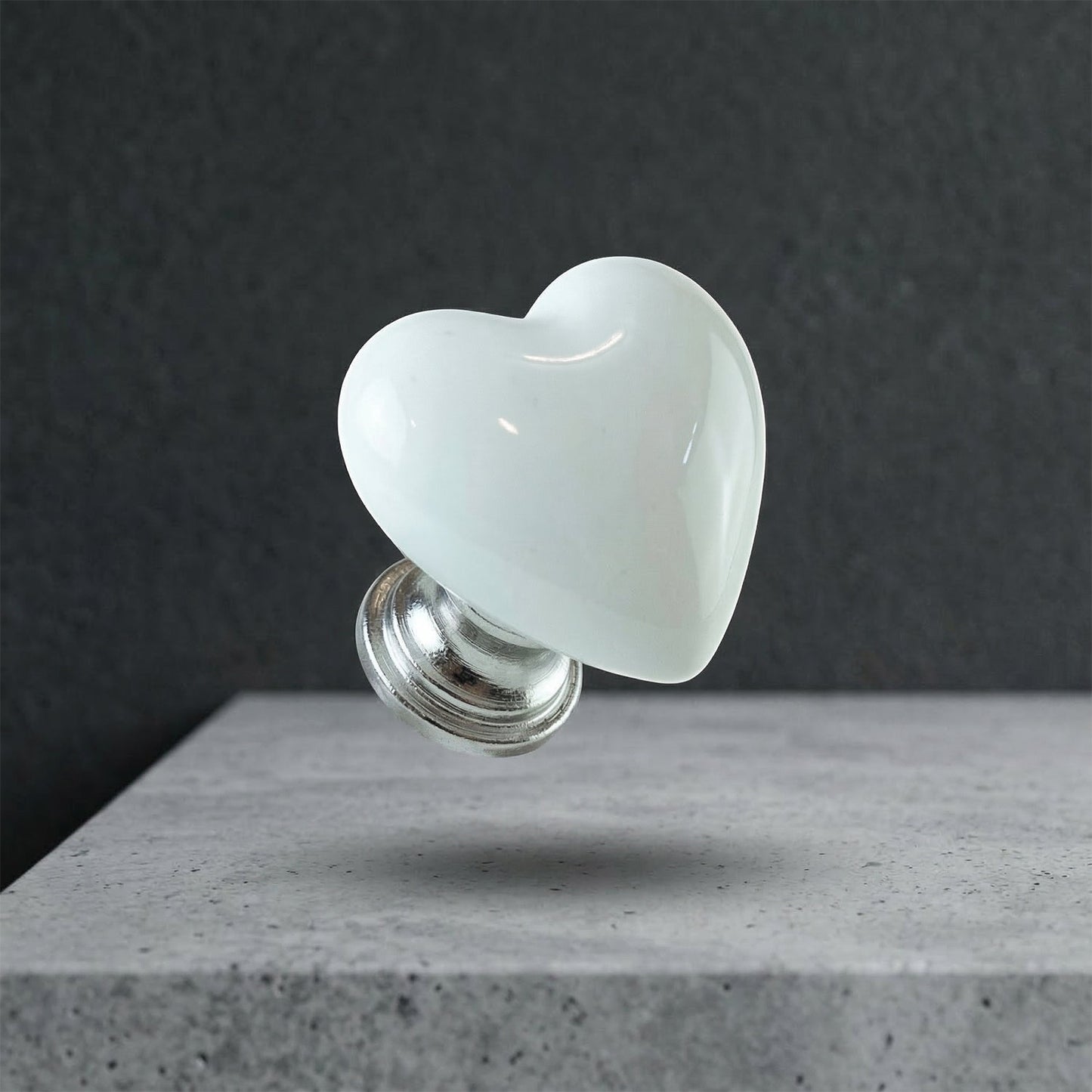 Stylish and durable heart design toilet flush button