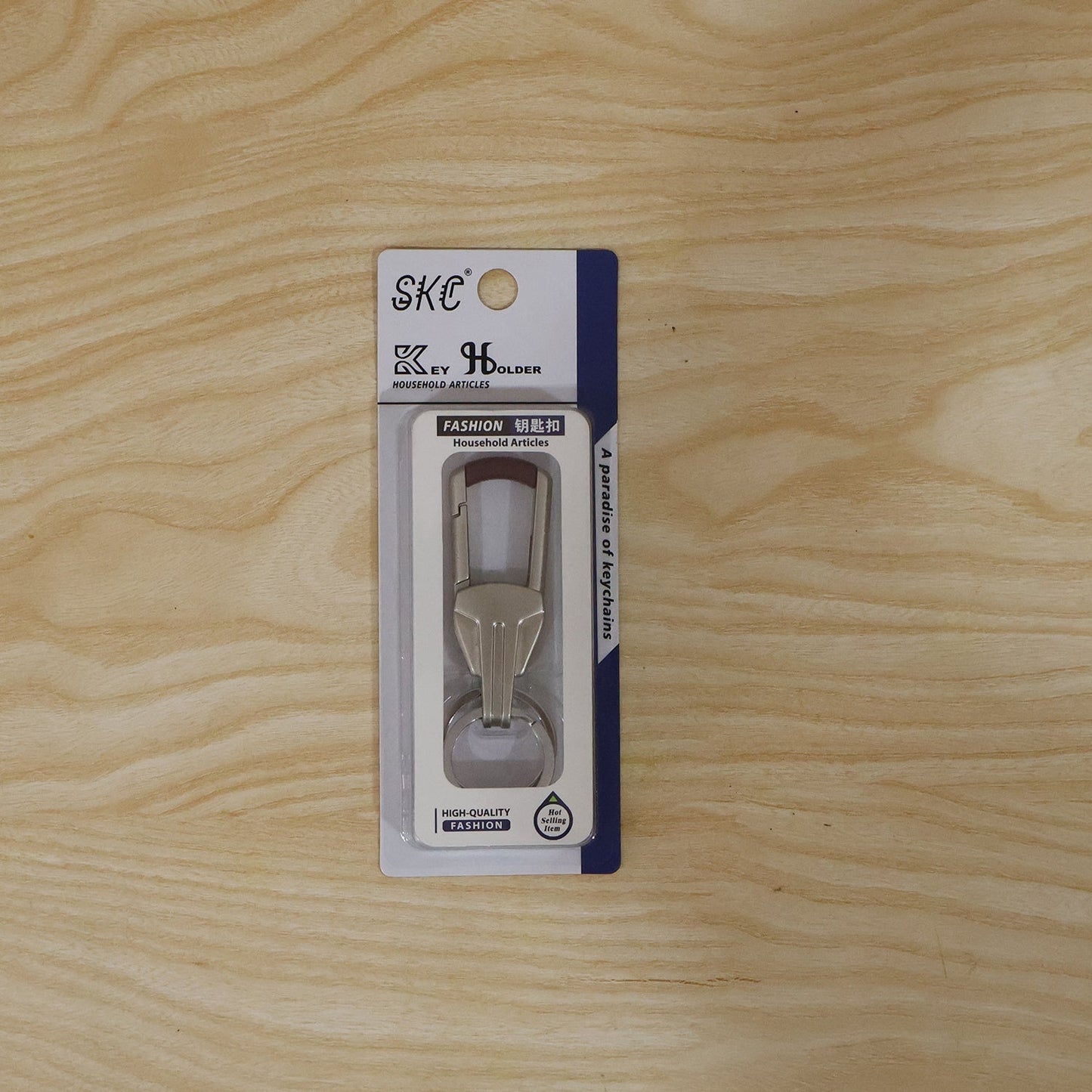 Overview of heavy-duty metal key holder with multiple keys attached