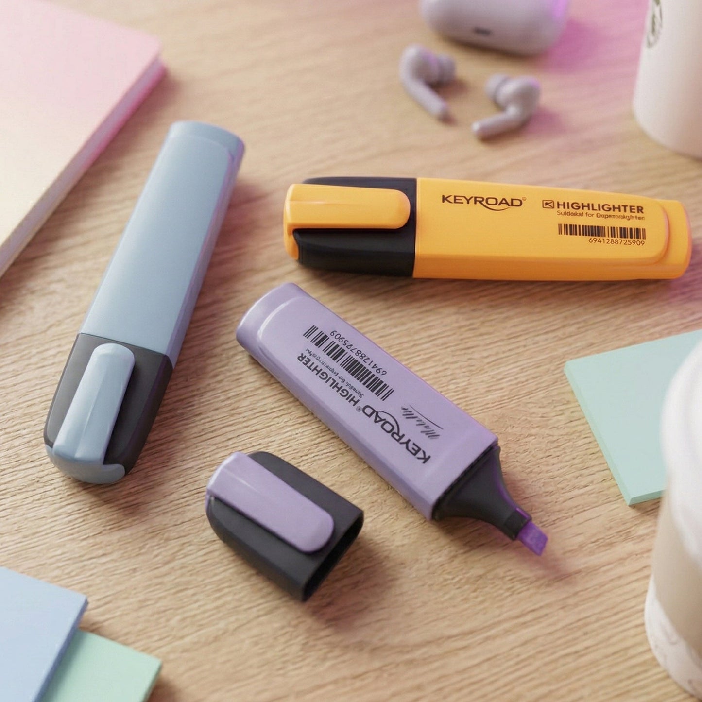 Colorful highlighter marker set for efficient marking