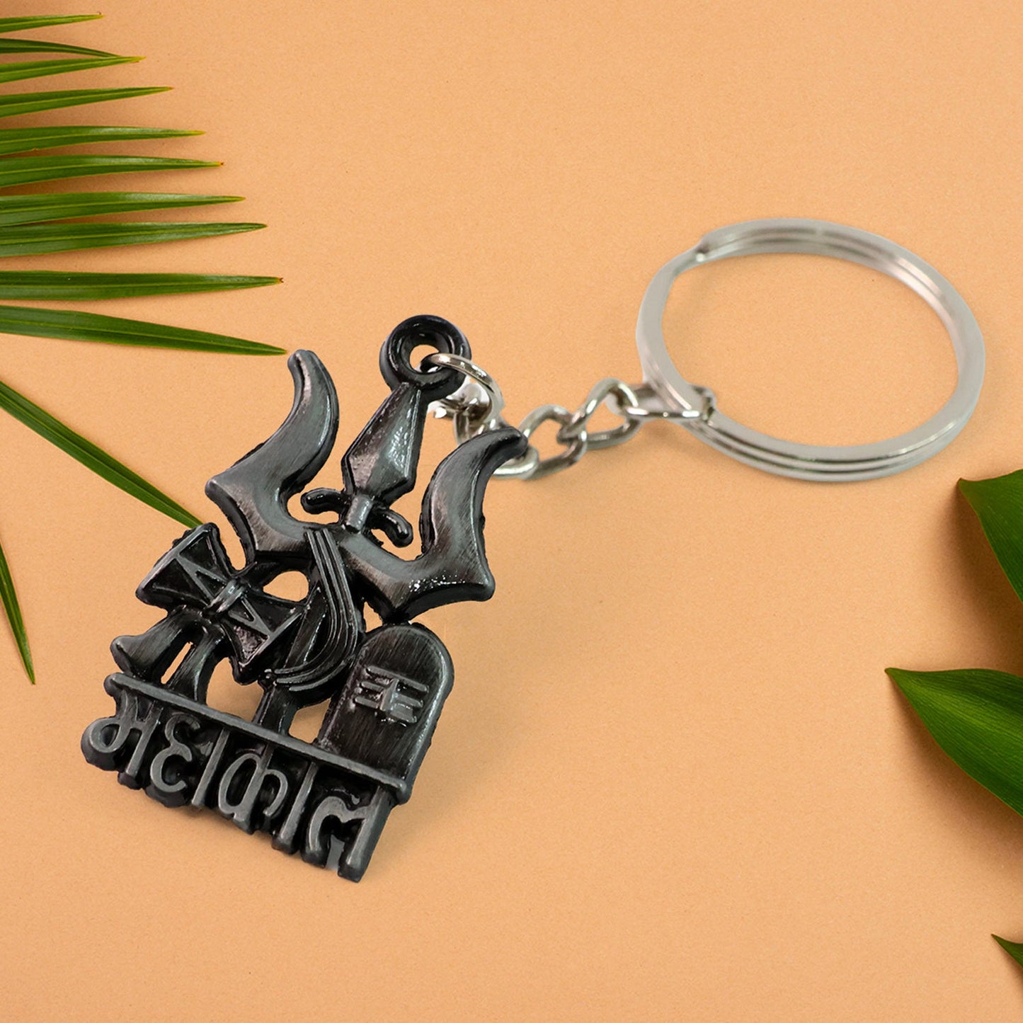 Side profile of Mahakal Trishul Damru metal keychain