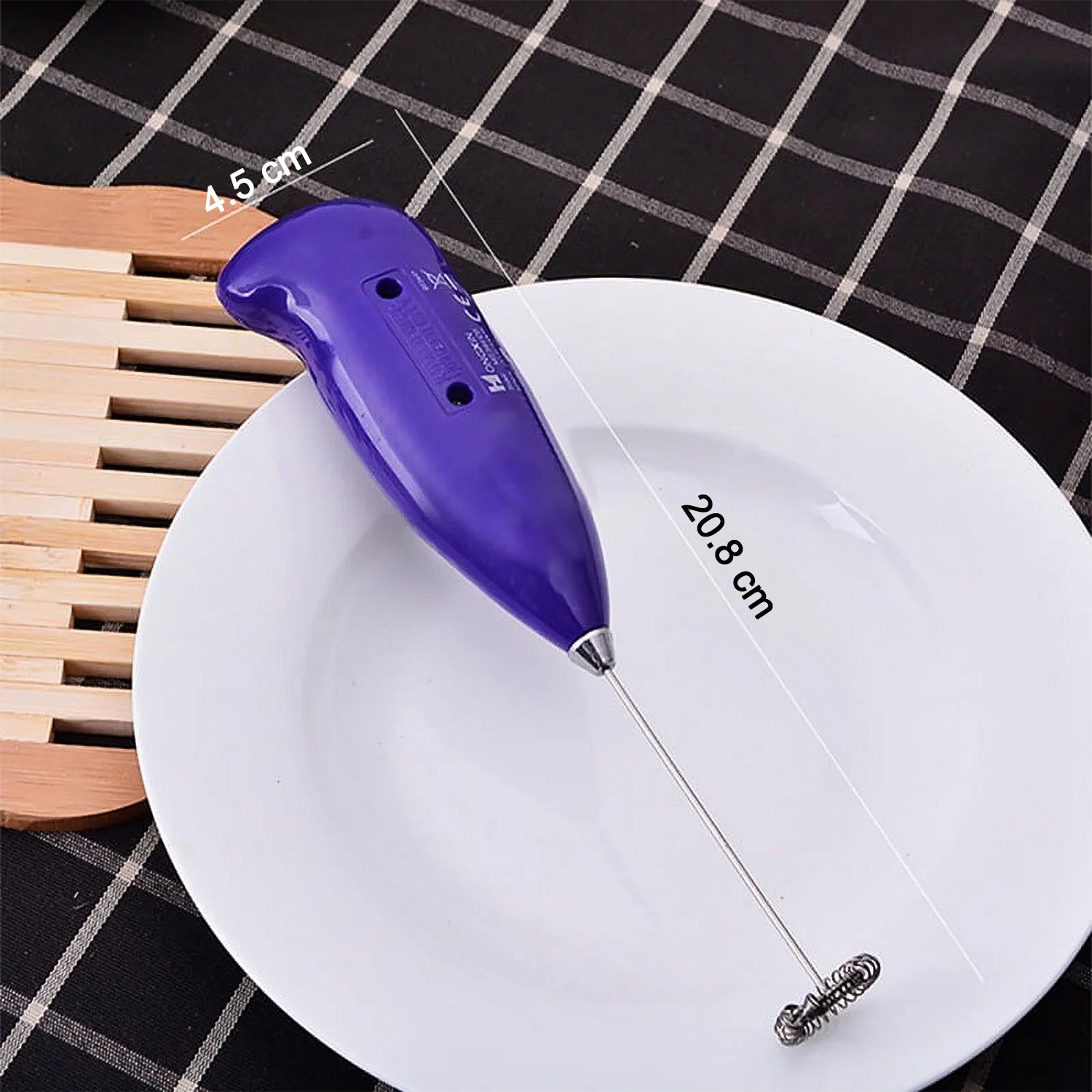 Milk foam maker whisk for smooth beverage frothing