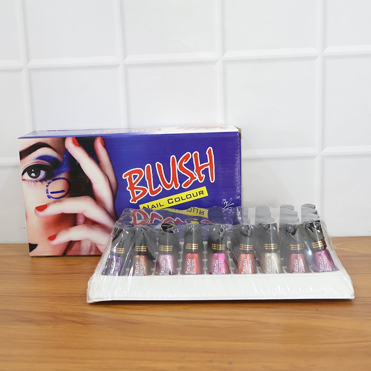 Mix color metallic mini nail polish in 6 ML bottle for colorful nail art