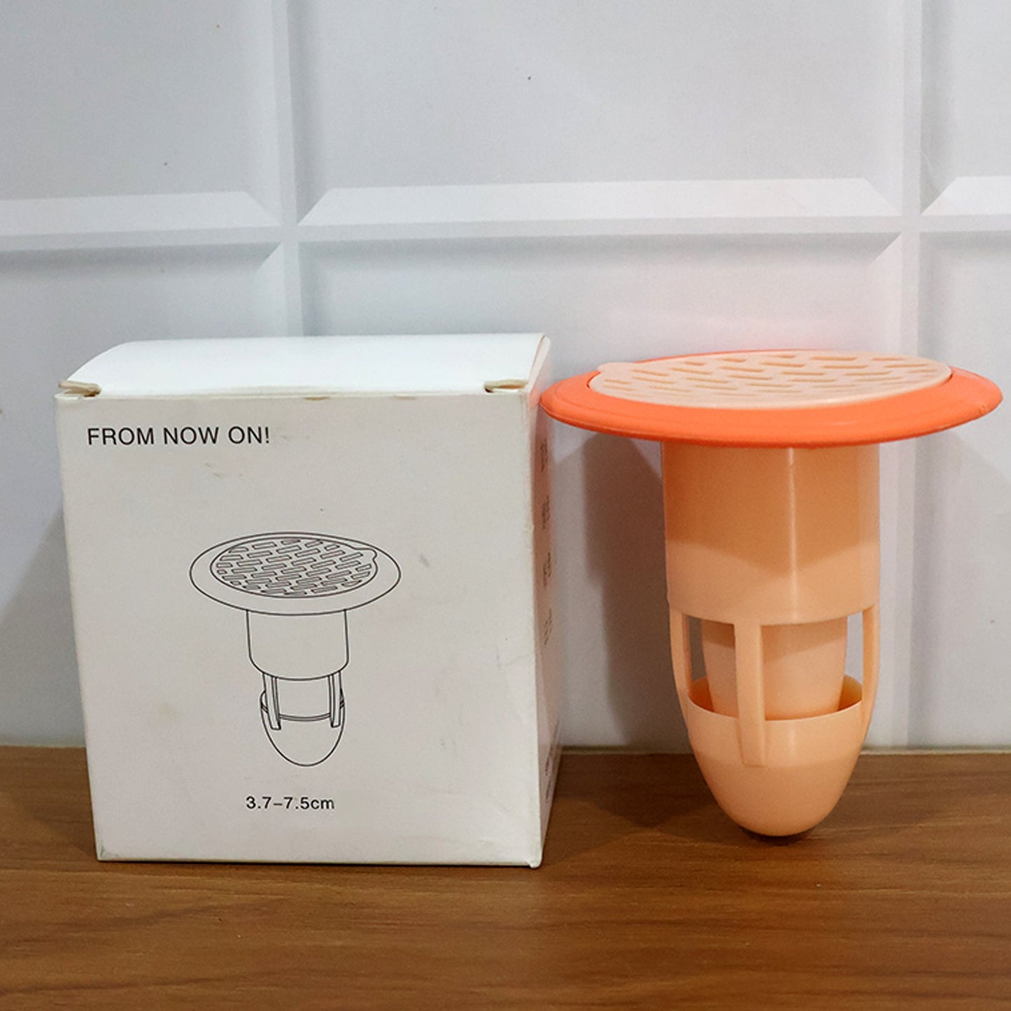 Plastic drain strainer suitable for bathroom and kitchen drain clog prevention