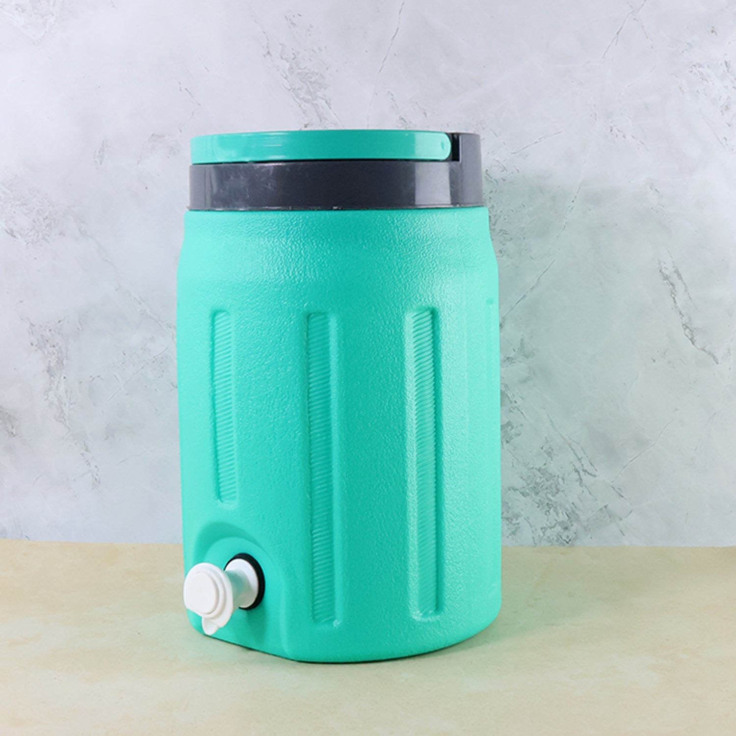 Top view showing insulated water jug lid and ergonomic handle