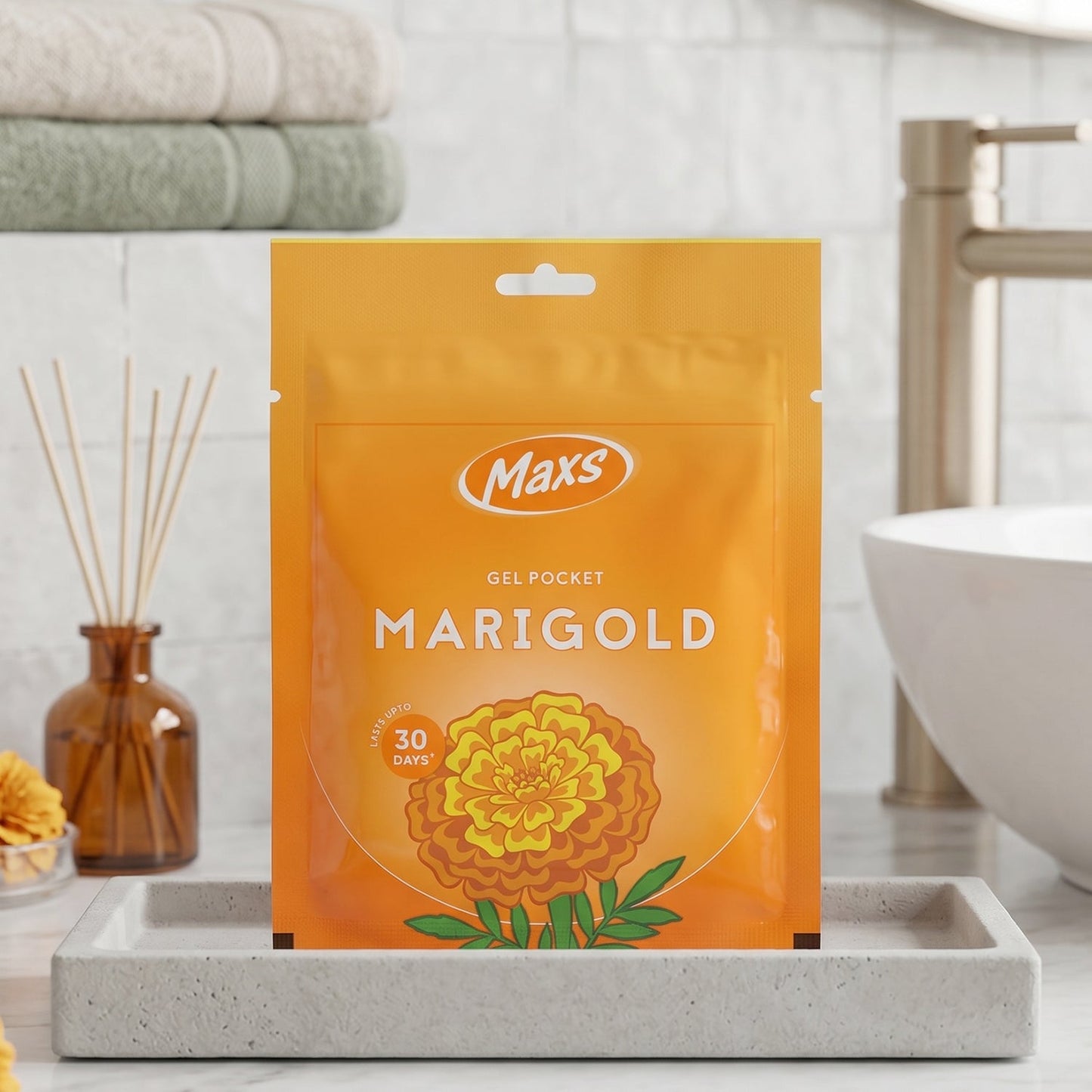 Wardrobe fragrance gel pack