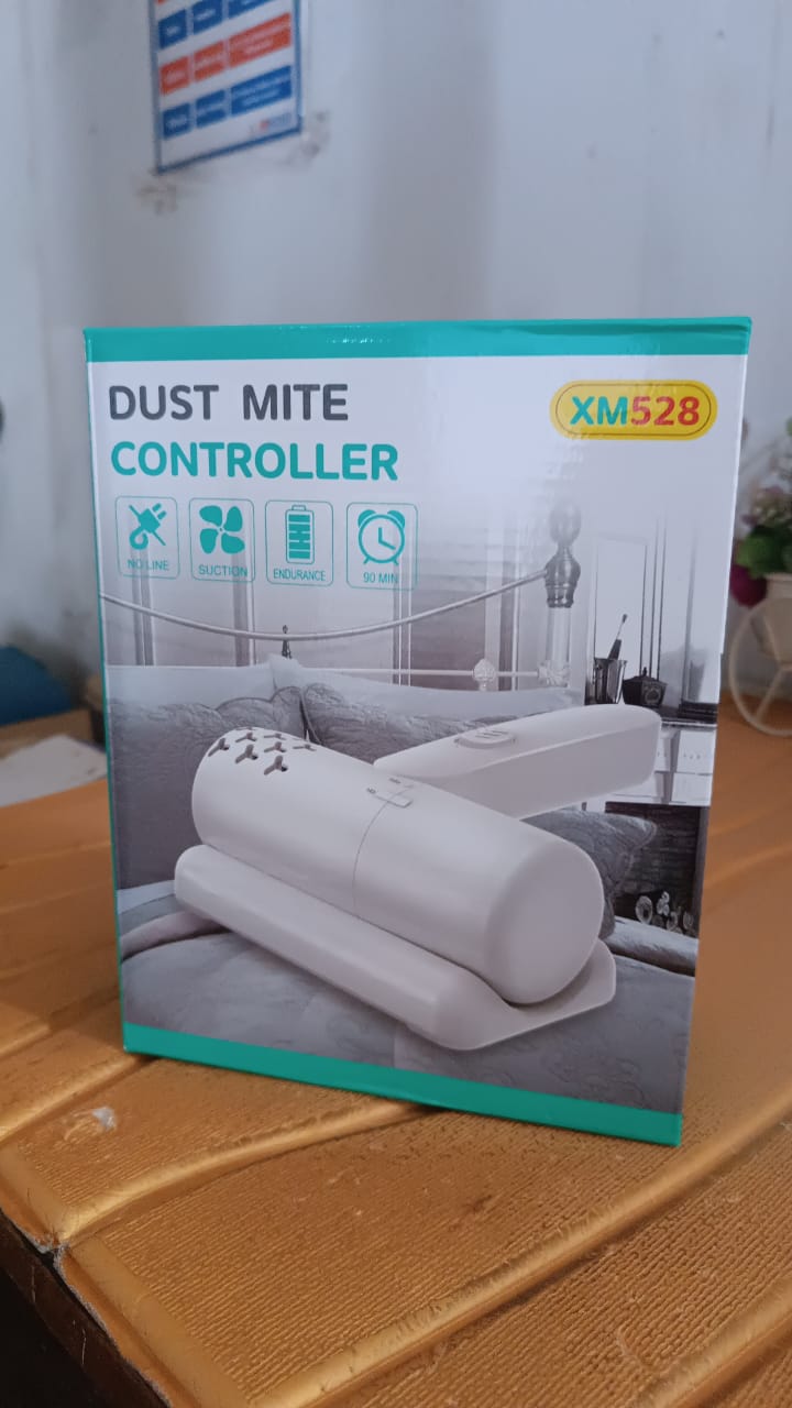 Portable handheld USB dust mite vacuum cleaner device