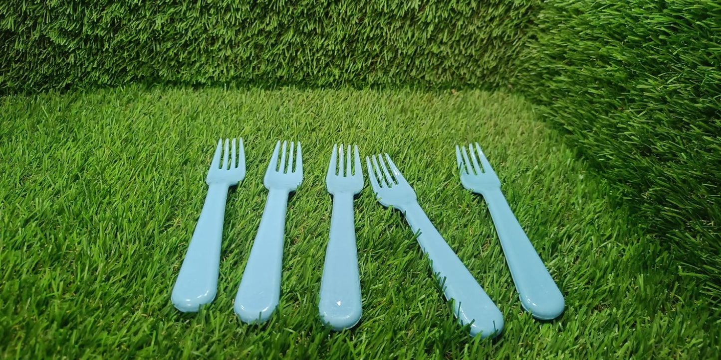 Generic image of a plastic fork, suitable for a wide range of meals.