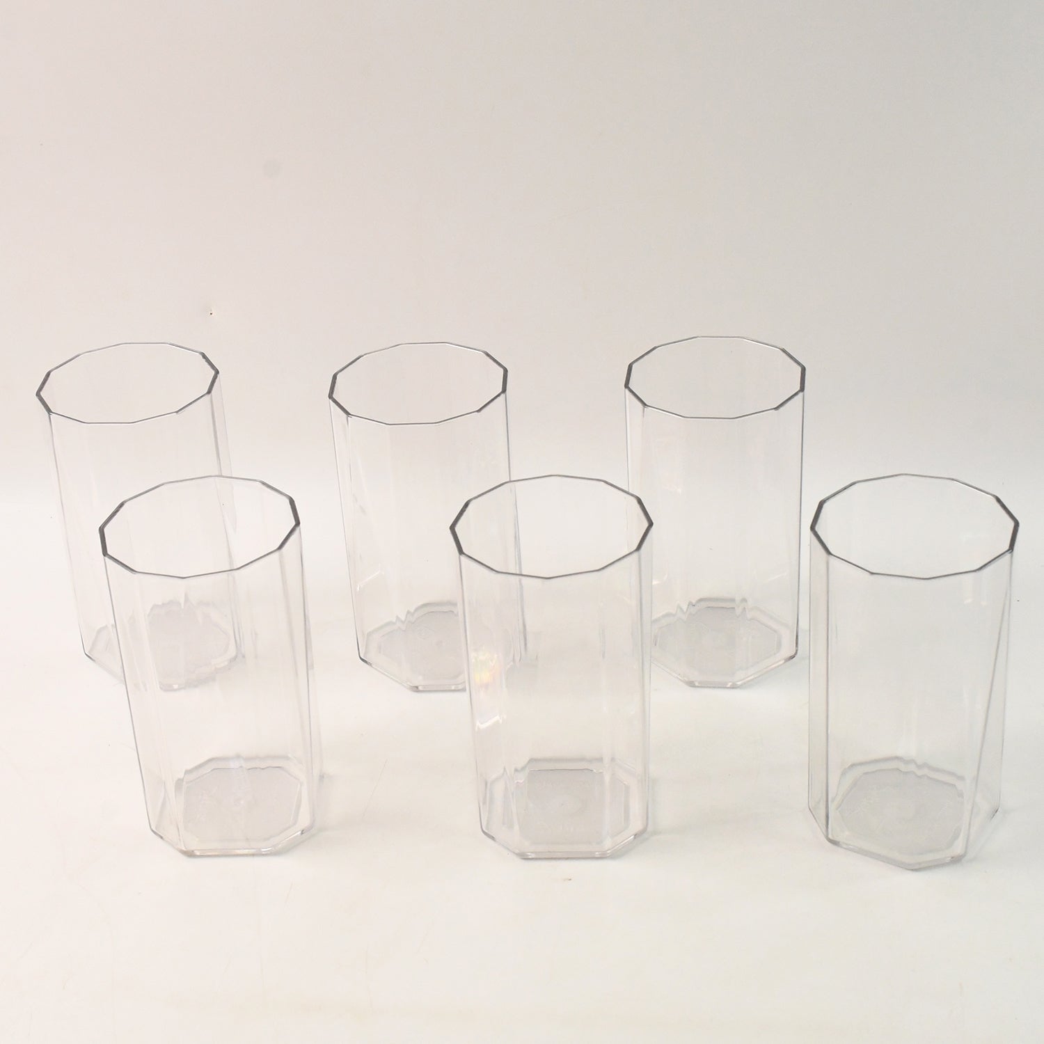 Elegant hexagonal cut unbreakable water tumbler plastic glass set