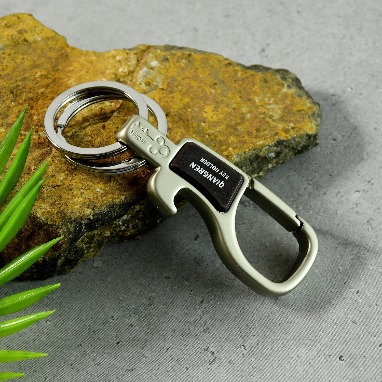 Metal carabiner keychain with dual rings for efficient key organization