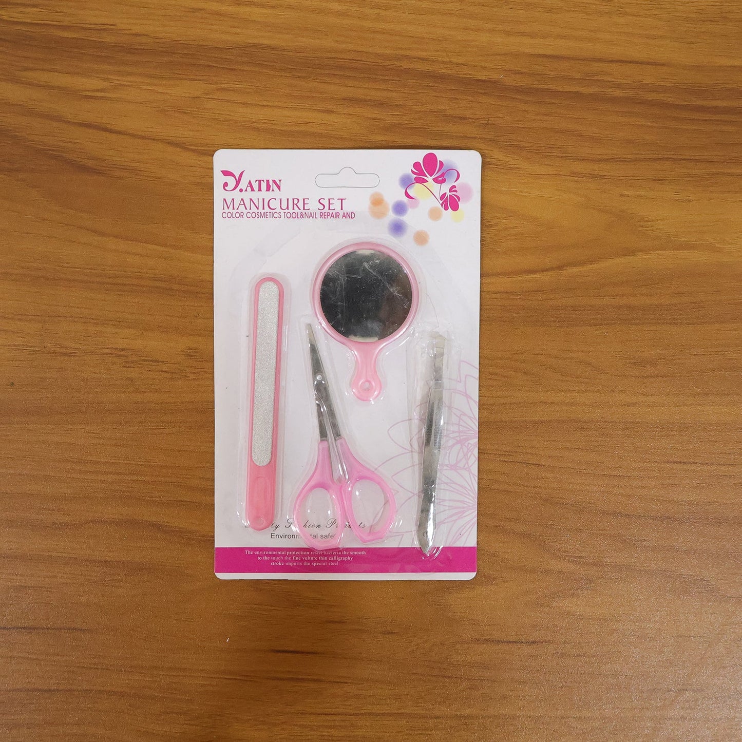 Nail care tool kit with multiple grooming tools