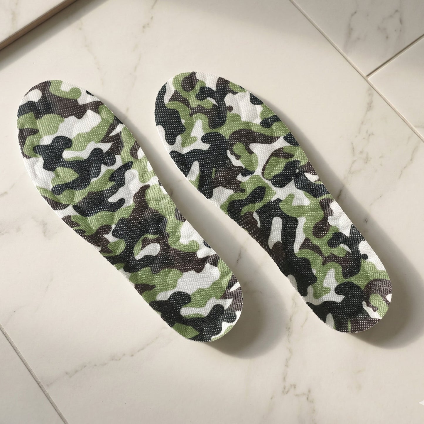 Insoles for everyday use in casual and office shoes