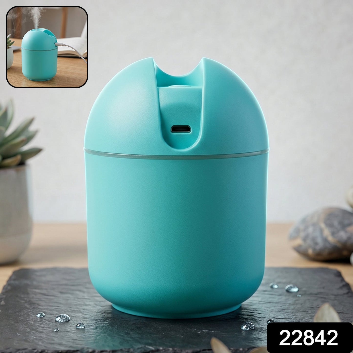 Mini USB humidifier compact design for desk or bedside use